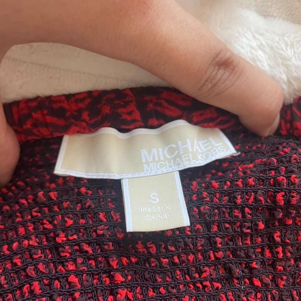Michael Kors Sunari print smocked ruffle red halter neck. - Picture 3 of 5